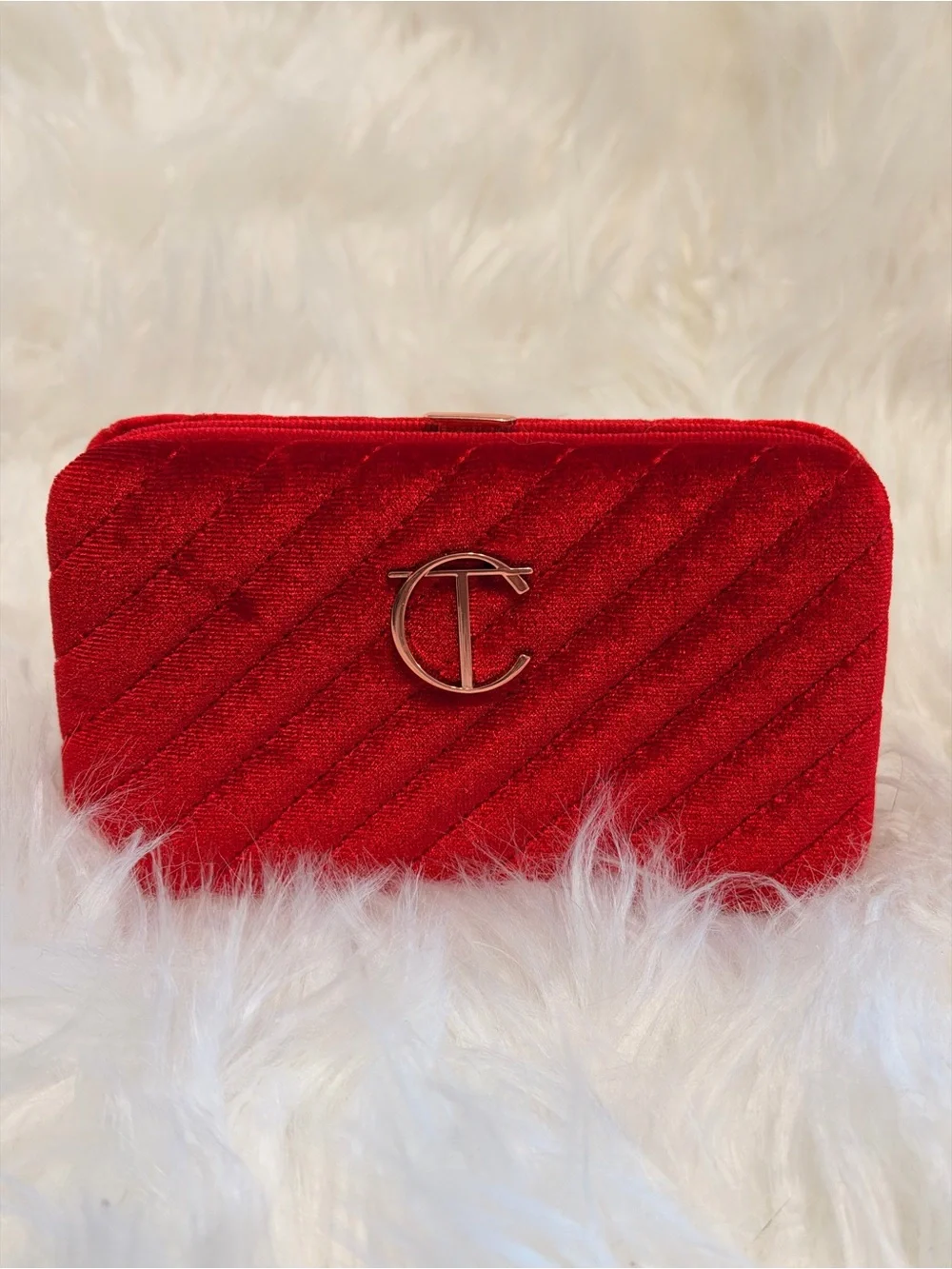 Charlotte Tilbury Red Velvet Mini Brush Set with Rose Gold Accents